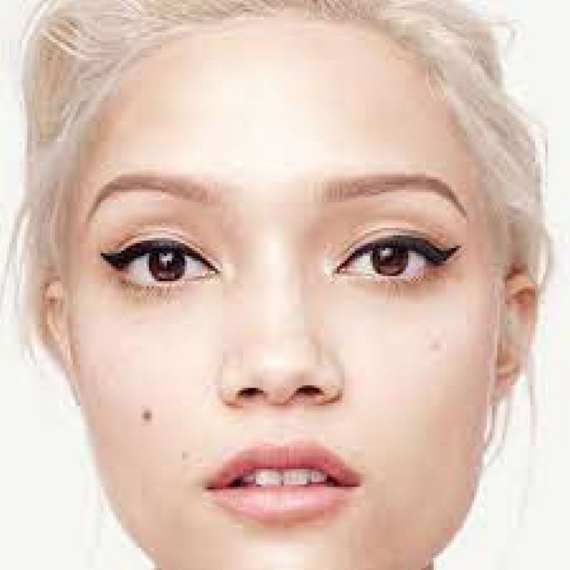 DELINEADOR-LIQUIDO-DE-OJOS-CLINIQUE-EASY-LIQUID-LINER---BLACK-HIGH-IMPACT