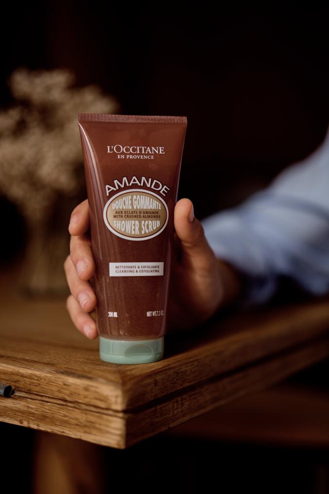 GEL-DUCHA-EXFOLIANTE-DE-ALMENDRAS