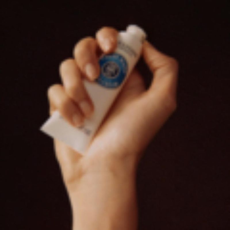 CREMA-DE-MANOS-KARITE